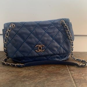 CHANEL blue medium leather flap bag